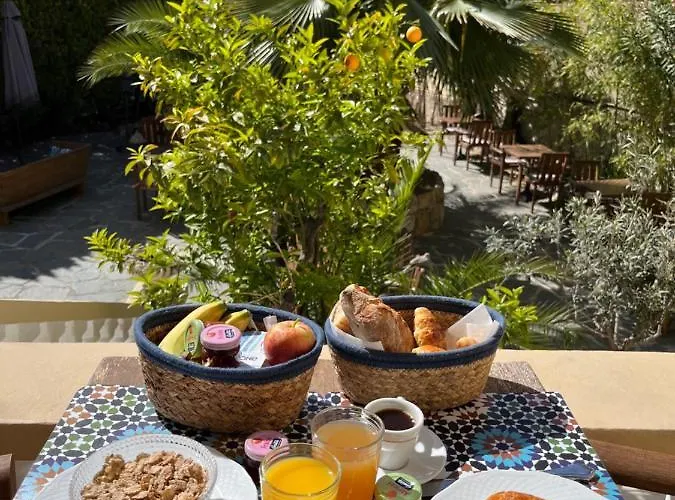 Alexandra - Boutique Hotel 3*