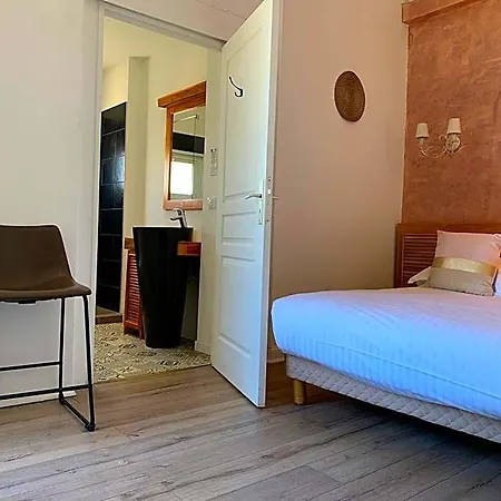 Alexandra - Boutique 3*